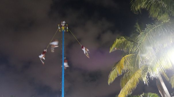 Voladores – Latający Ludzie - Wczasy Meksyk Voladores – Latający Ludzie - Wczasy Meksyk